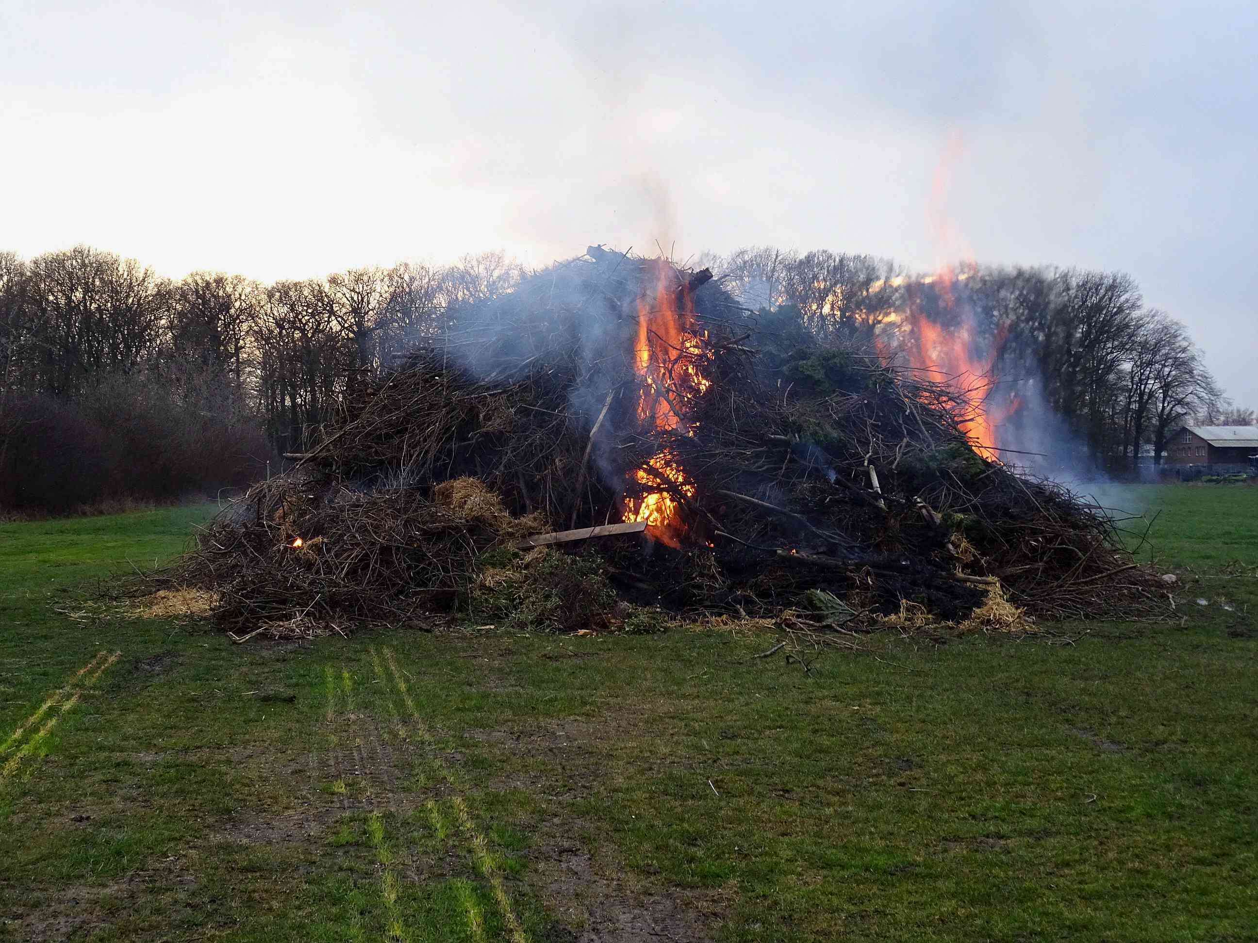 Osterfeuer 2018