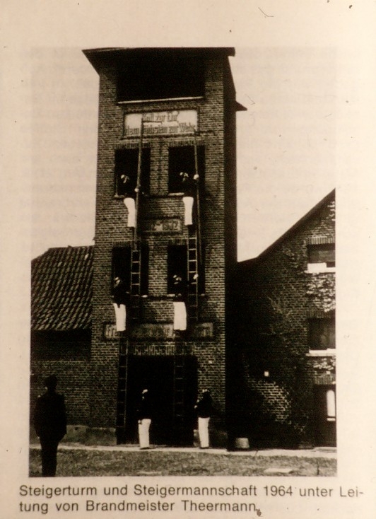 Steigerturm Feuerwehr